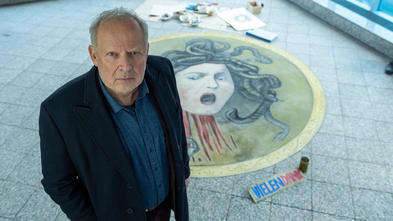 "Tatort: Borowski und das Haupt der Medusa": Kommissar Klaus Borowski (Axel Milberg) – offiziell in Rente – kann den Fall nicht auf sich beruhen lassen.