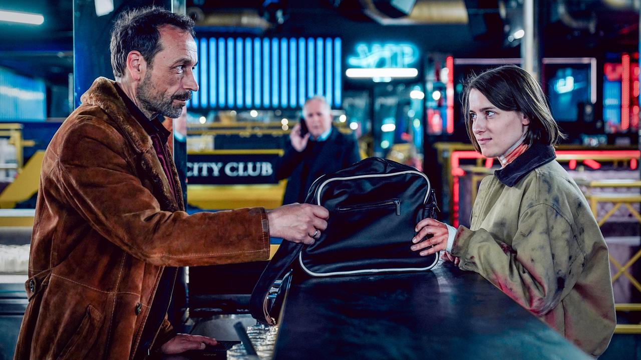 "Tatort – Wir sind nicht zu fassen": Gerald Votava (Heiko Tauber), Harald Krassnitzer (Moritz Eisner), Christina Scherrer (Meret Schande)