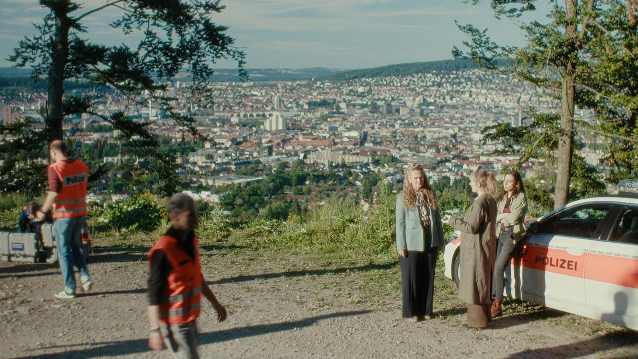 "Tatort: Rapunzel": Rachel Braunschweig (Anita Wegenast), Anna Pieri Zuercher (Isabelle Grandjean), Carol Schuler (Tessa Ott)