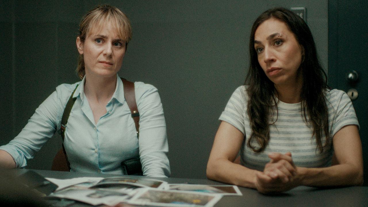 "Tatort: Rapunzel": Anna Pieri Zuercher (Isabelle Grandjean), Carol Schuler (Tessa Ott)
