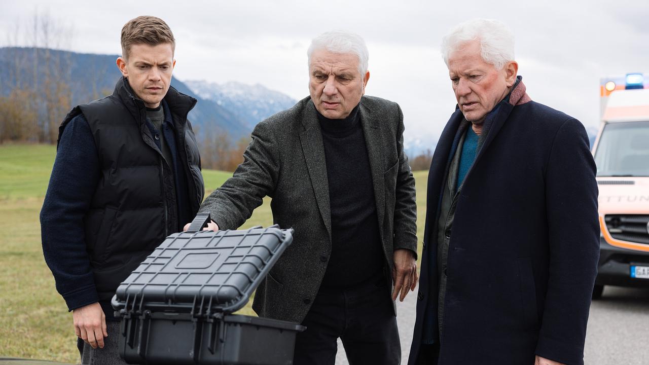 "Tatort: Zugzwang": Ferdinand Hofer (Kalli Hammermann), Udo Wachtveitl (Franz Leitmayr), Miroslav Nemec (Ivo Batic)