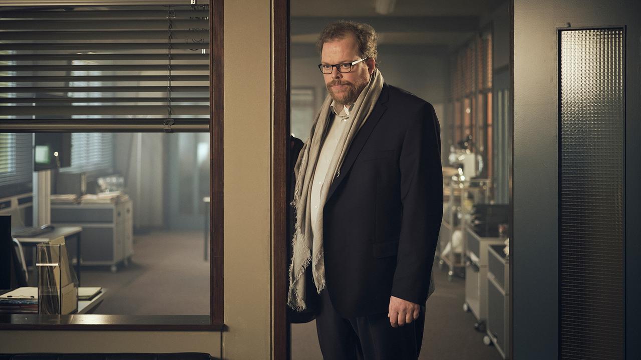 "Tatort: Der Stelzenmann": Kurt Breising (Bernd Hölscher) vom LKA ist im Team, um das Vorgehen im Entführungsfall zu unterstützen. Seine Vorgeschichte mit Lena Odenthal (Ulrike Folkerts) sollte dabei keine Rolle spielen …