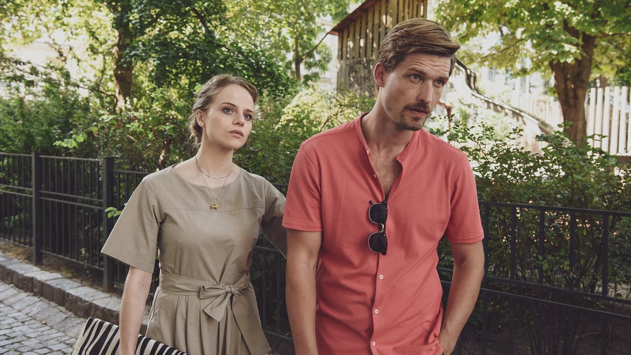 "Tatort – Verschwörung": Lili Epply (Elisabeth Wagner), Fabian Schiffkorn (Dr. Rädler)