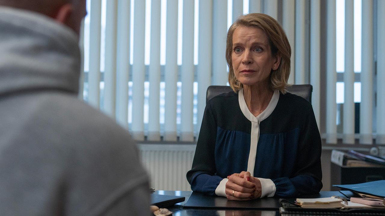 "Tatort: Dunkelheit": Edin Hasanovic (Hamza Kulina), Judith Engel (Sandra Schatz)
