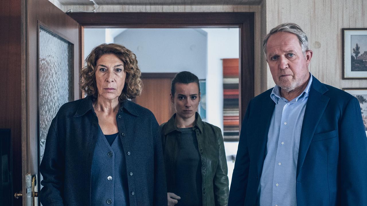 "Tatort - Alles was Recht ist": Adele Neuhauser (Bibi Fellner), Christina Scherrer (Meret Schande), Harald Krassnitzer (Moritz Eisner)