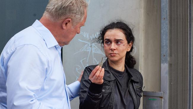 "Tatort - Azra": Harald Krassnitzer (Moritz Eisner), Mariam Hage (Azra)