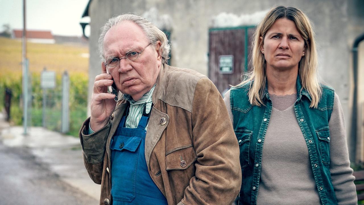 "Tatort - Bauernsterben": Haymon Maria Buttinger (Alois Schober), Doris Hindinger (Irene Winkler)