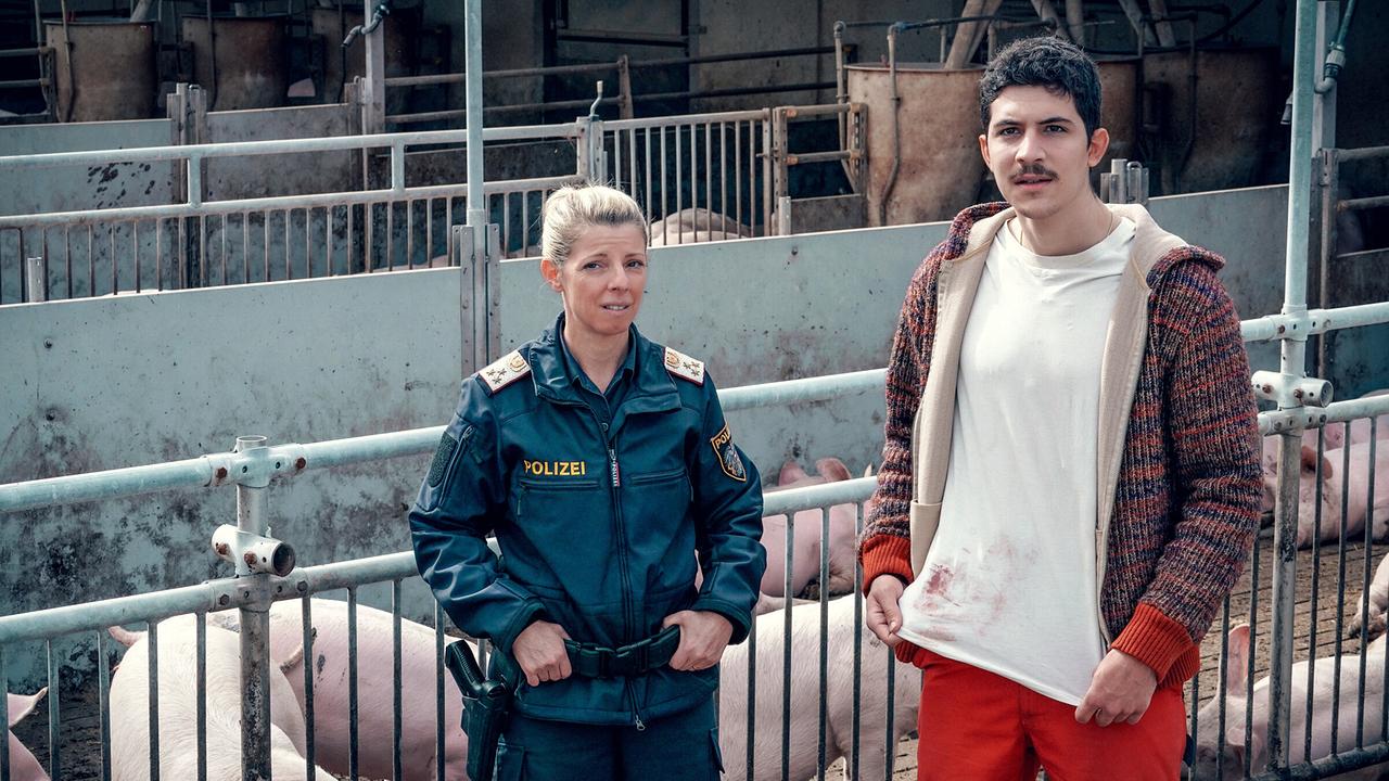 "Tatort - Bauernsterben": Karin Lischka (Polizistin Hofmüller), Marko Kerezovic (Darius)