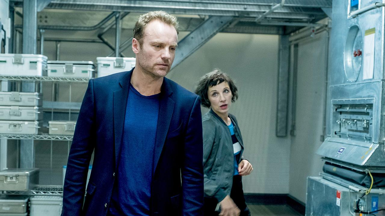 "Tatort: Dein Name sei Harbinger": Spurensuche im Labor (Mark Waschke, Meret Becker)