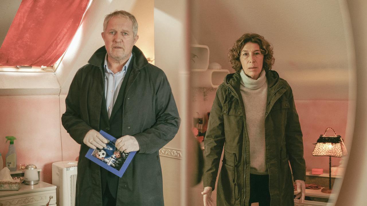 © ORF/Prisma Film/Petro Domenigg "Tatort: Die Amme": Harald Krassnitzer (Moritz Eisner), Adele Neuhauser (Bibi Fellner)