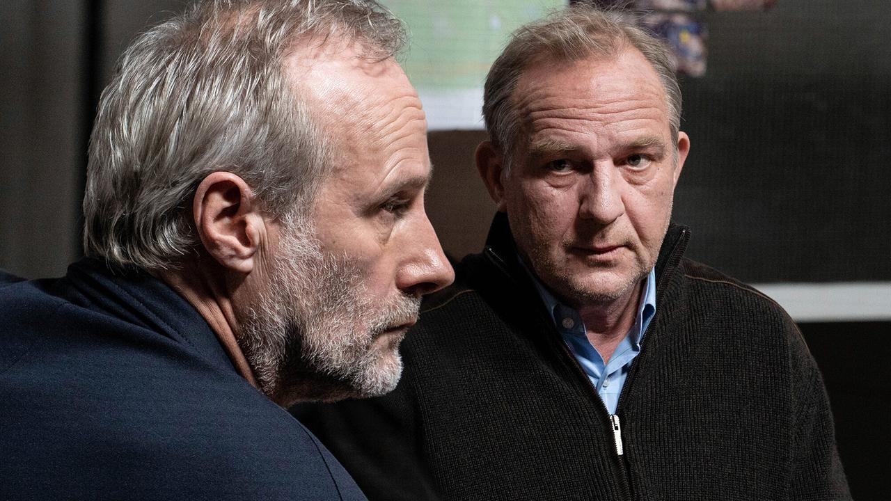 "Tatort: Finsternis": Wolfram Koch (Paul Brix), Uwe Preuss (Ulrich Gombrecht)