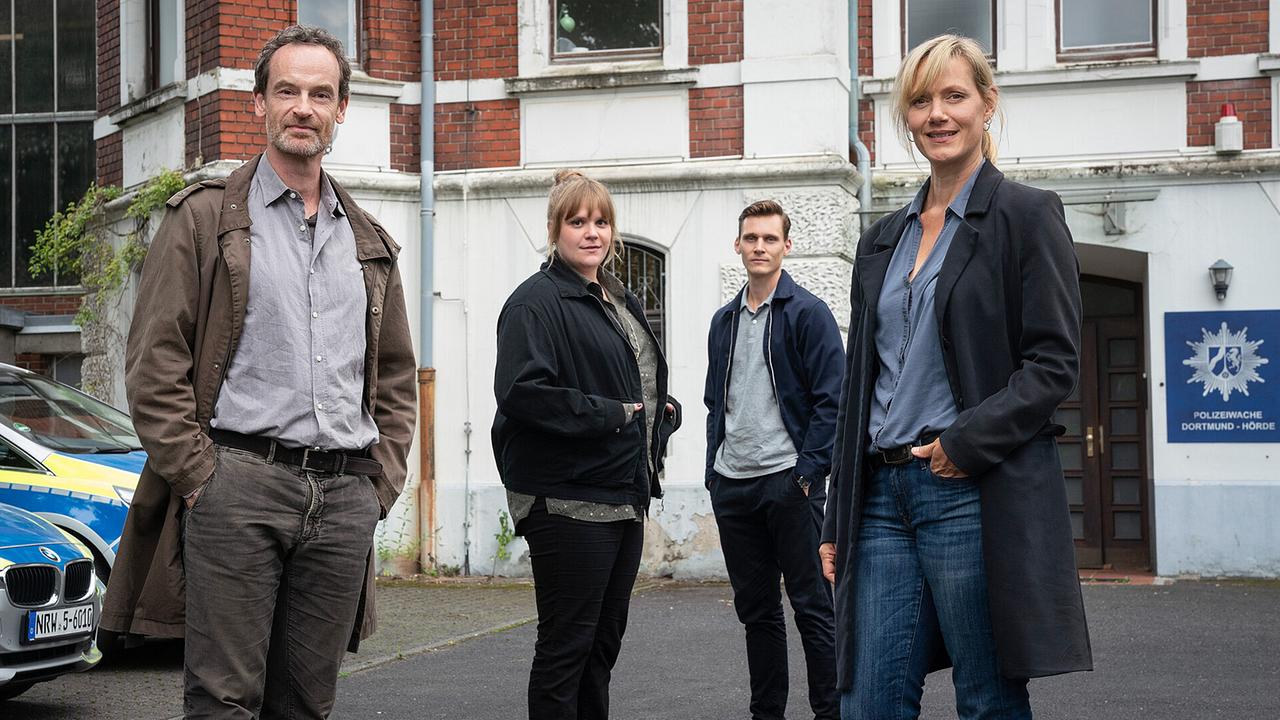 "Tatort: Masken": Peter Faber (Jörg Hartmann), Rosa Herzog (Stefanie Reinsperger), Jan Pawlak (Rick Okon) und Martina Böhnisch (Anna Schudt).
