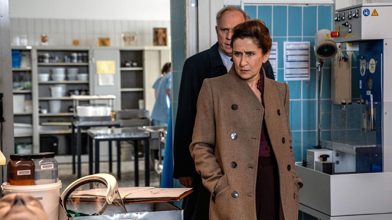 "Tatort: Murot und das Paradies": Magda Wächter (Barbara Philipp) und Kommissar Felix Murot (Ulrich Tukur)