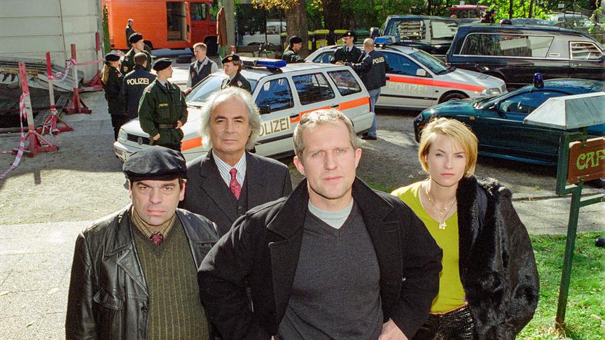 © ORF/Ali Schafler "Tatort: Nie wieder Oper": Alois Frank (Norbert Dobos), Gerhard Balluch (Martin Pichler), Harald Krassnitzer (Moritz Eisner), Loretta Pflaum (Suza Binder)