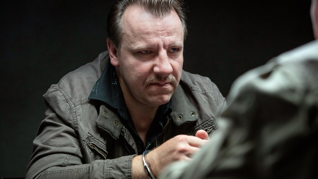 "Tatort: Spieglein, Spieglein": Unter Mordverdacht: Markus Timotschek (Ronald Kukulies) hat seine Haftstrafe abgesessen, jetzt wird er wieder verhört.