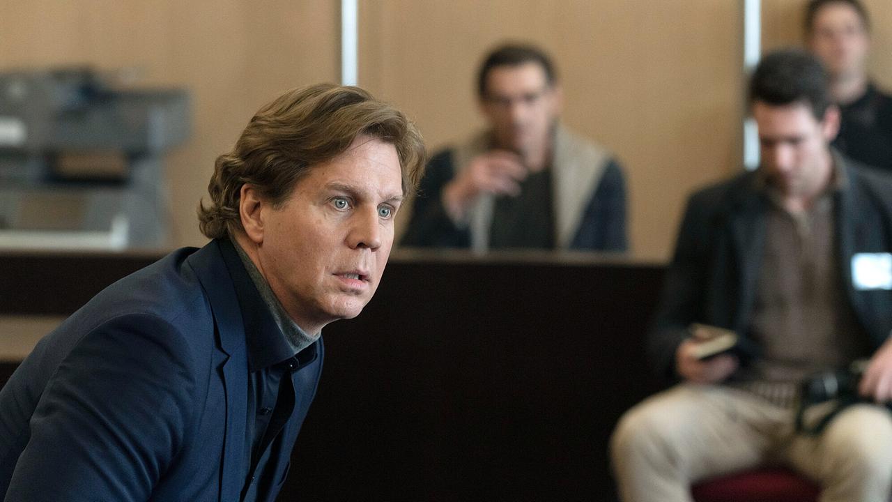 "Tatort: Vier Jahre": Moritz Seitz (Thomas Heinze) wird als Mörder verurteilt - auch sein Schauspielkollege Ole Stark (Martin Feifel) ist im Gerichtssaal dabei.
