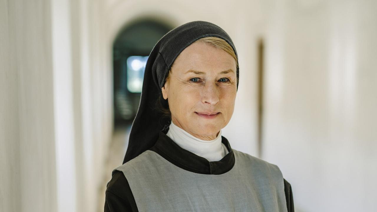 "Tatort: Wunder gibt es immer wieder": Schwester Barbara (Corinna Harfouch)