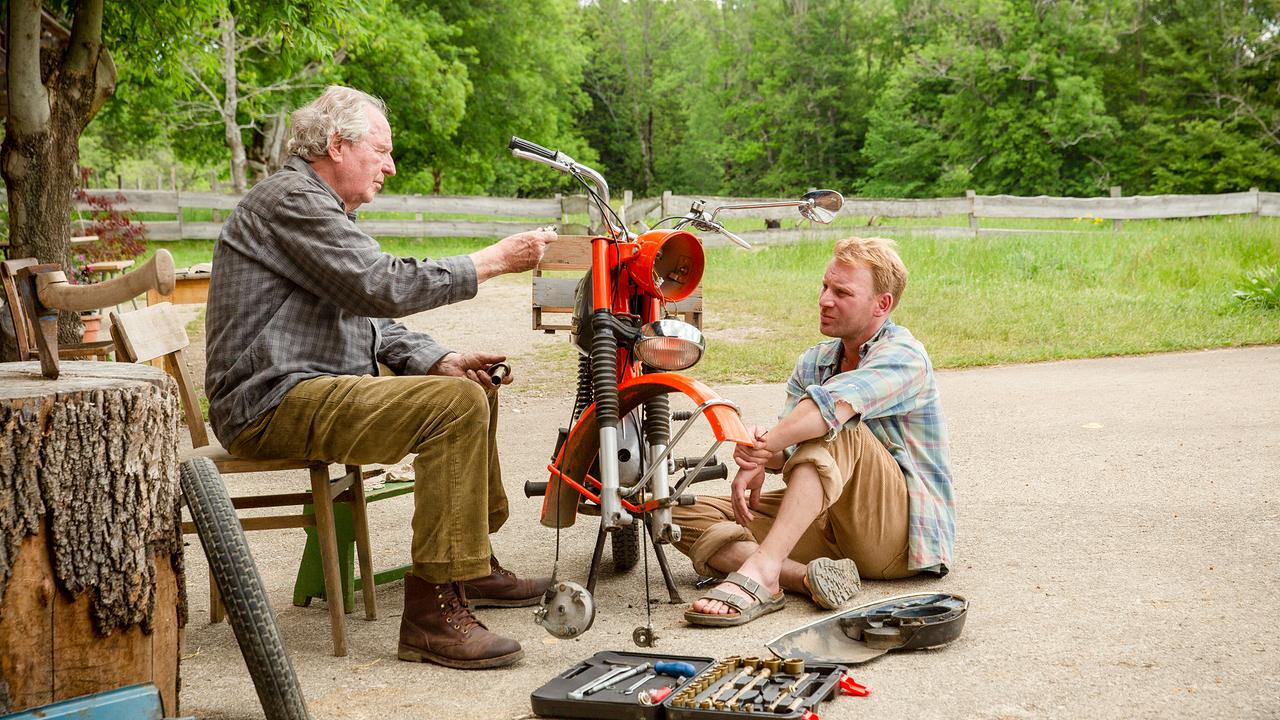 Ein Gestrandeter, der sich nicht mal an seinen Namen erinnern kann, unterhält sich mit Barthl.