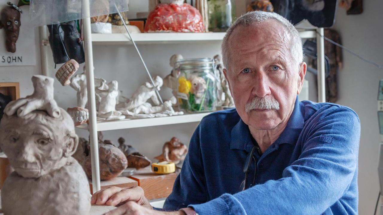 © ORF/ORF-Steiermark/Günter Schilhan Unser Österreich: Steiermark - Erwin Schwentner, geb. im Juli 1945 in Hitzendorf, ehem. Richter und Senatspräsident am Oberlandesgericht Graz. Erwin Schwentner ist seit Jahrzehnten auch als Keramikkünstler tätig.