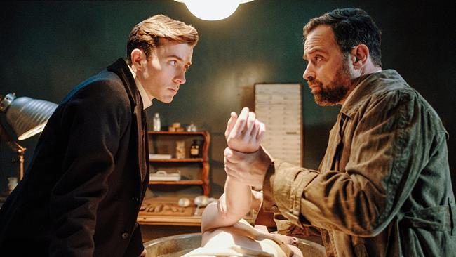 "Vienna Blood - Der verlorene Sohn": Matthew Beard (Max Liebermann), Juergen Maurer (Oskar Rheinhardt)