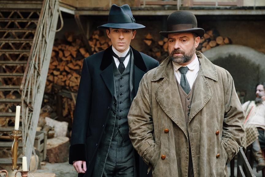 "Vienna Blood - Die schwarze Feder": Matthew Beard (Max Liebermann), Juergen Maurer (Oskar Rheinhardt)