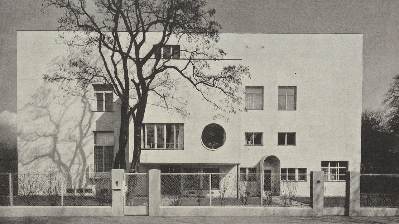 Wachgeküsst: die Villa Beer