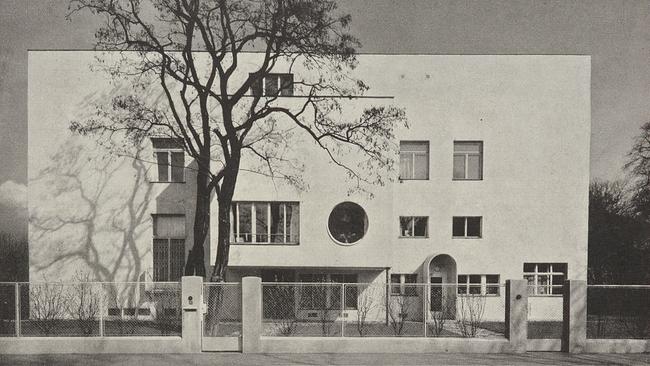 Wachgeküsst: die Villa Beer