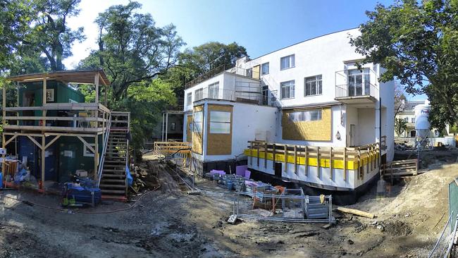 Wachgeküsst: die Villa Beer