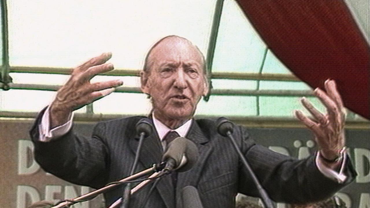 Kurt Waldheim im Wahlkampf für die Bundespräsidentschaft