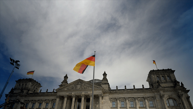© PBS/ORF
