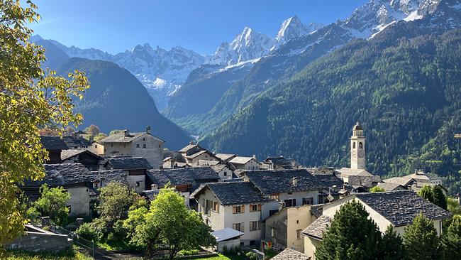 Zimmer frei - Übernachten in besonderer Architektur: Südostschweiz