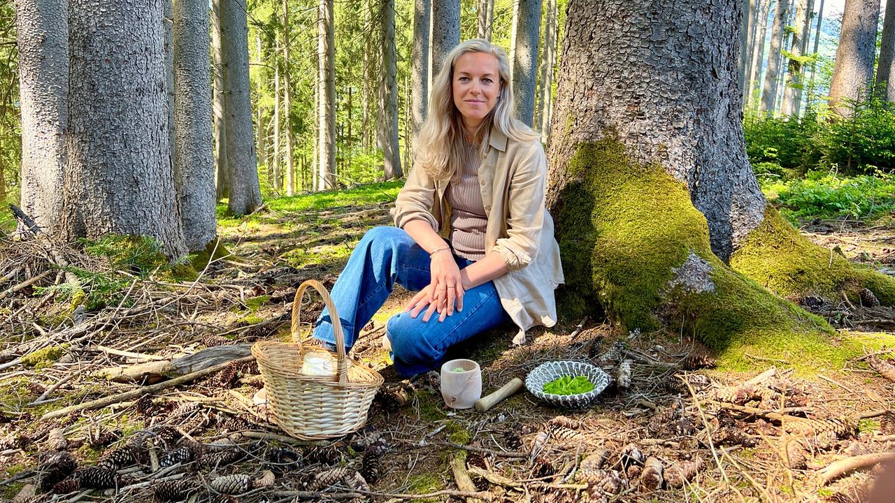 © ORF/Ab Hof TV Produktion Viktoria Obinger (Kräuterpädagogin)