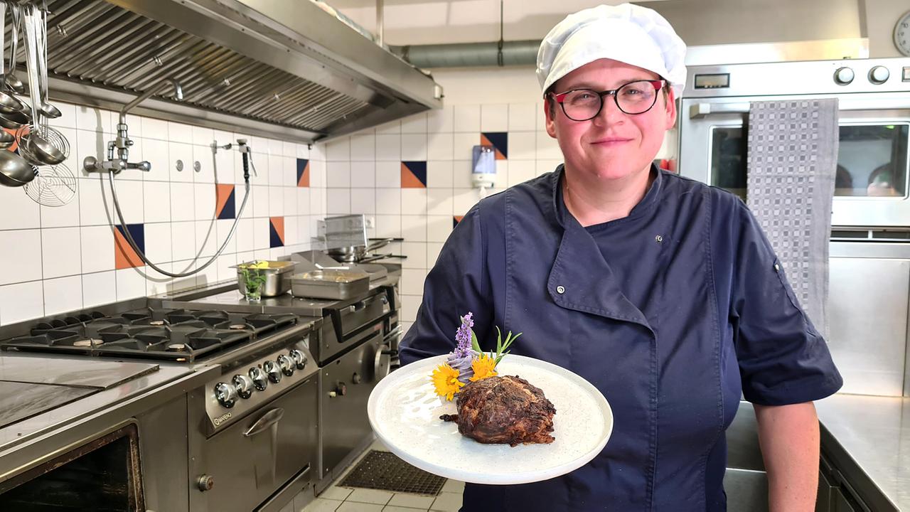 © ORF/Ab Hof TV Produktion Michaela Holzer – Wirtin und Köchin