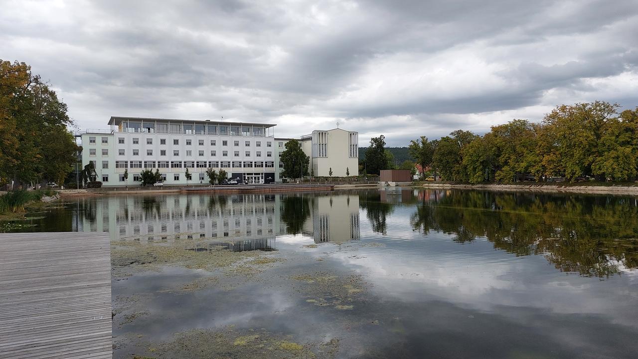 Campus Horn