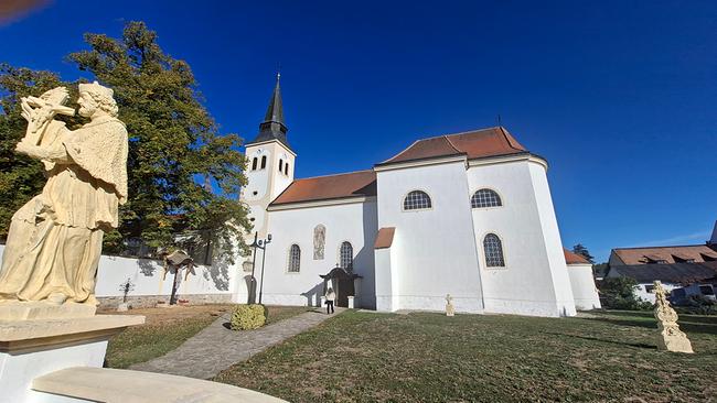 © ORF/Martin Cargnelli Pfarrkirche St. Pankraz in Reinprechtspölla