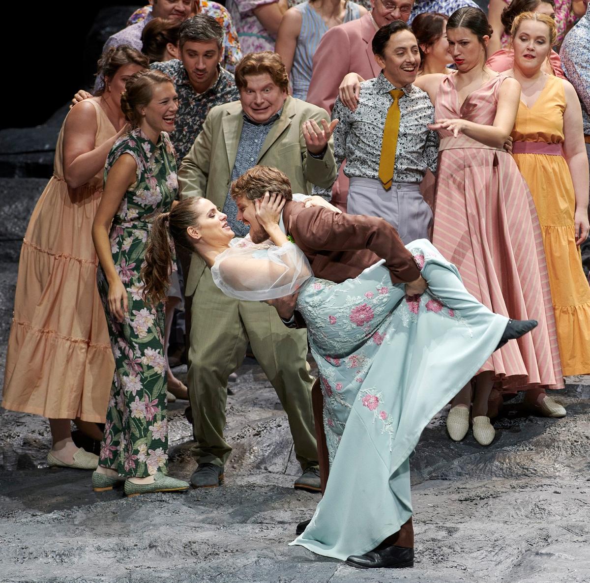 © ORF/Wiener Staatsoper/Michael Pöhn Patricia Nolz (Zerlina), Peter Kellner (Masetto).