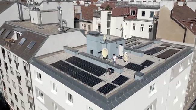 Photovoltaik-Anlagen sollen vermehrt auf Wiens Dächern installiert werden.