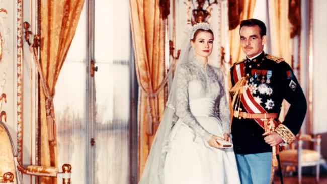 Grace Kelly an ihrem Hochzeitstag mit Prinz Rainier von Monaco, 1956.
