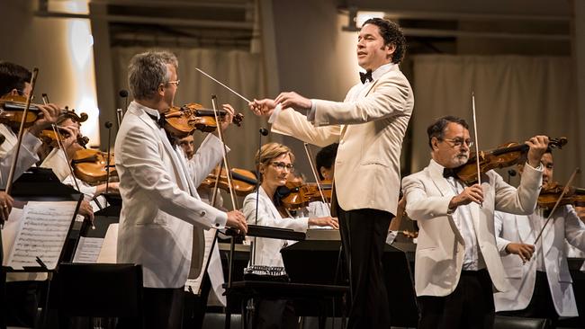 Gustavo Dudamel, Los Angeles Philharmonic Orchestra
