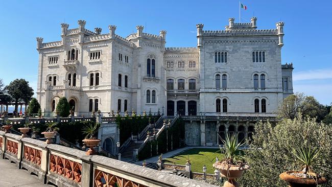 Zeuge österreichischer Vergangenheit an der Adria: das Schloss Miramare
