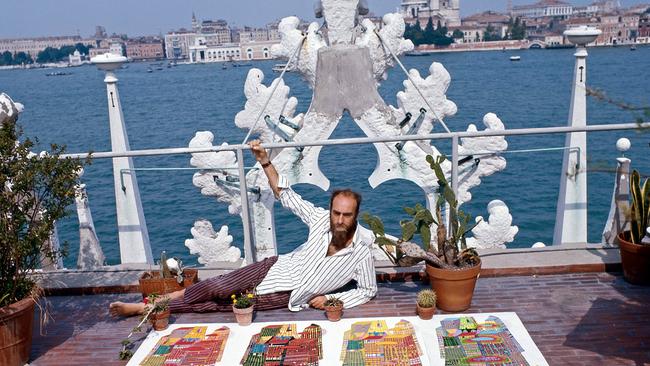 Hundertwasser mit Good Morning City-Andrucken 1969, Venedig