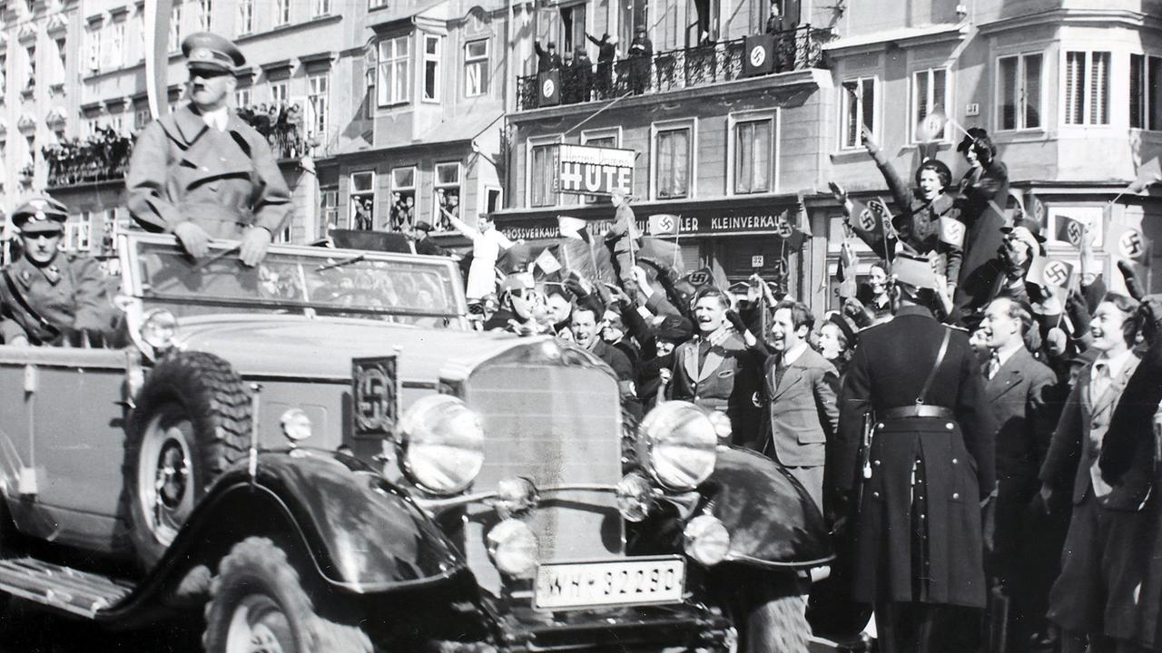 Linz März 1938, Adolf Hitler