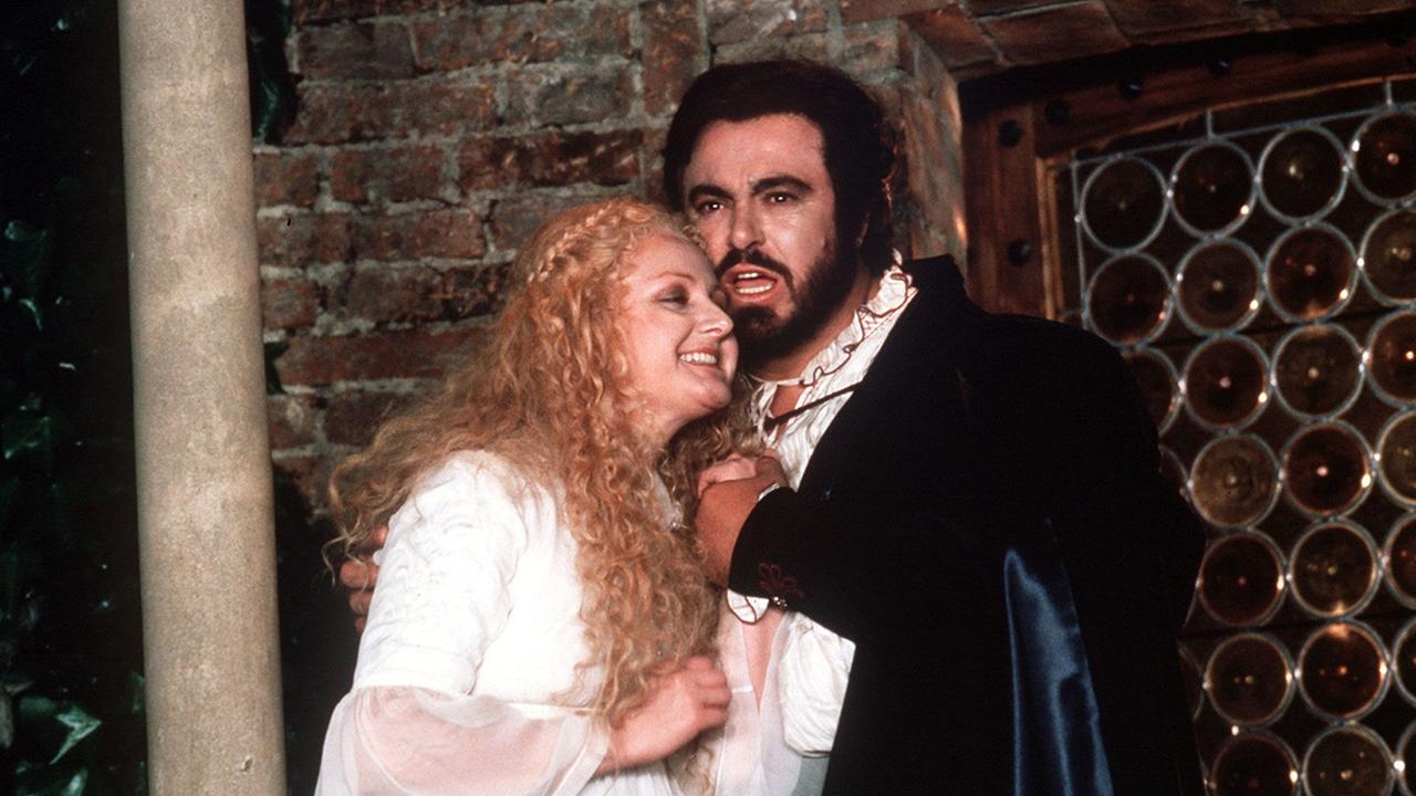  Edita Gruberova (Gilda), Luciano Pavarotti (Herzog von Mantua).