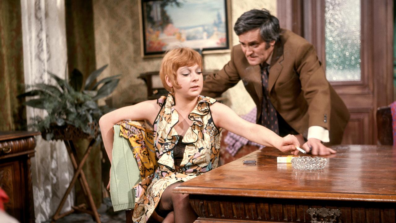 Dolores Schmidinger (Lissy Hlavacek), Kurt Jaggberg (Bezirksinspektor Wirz)