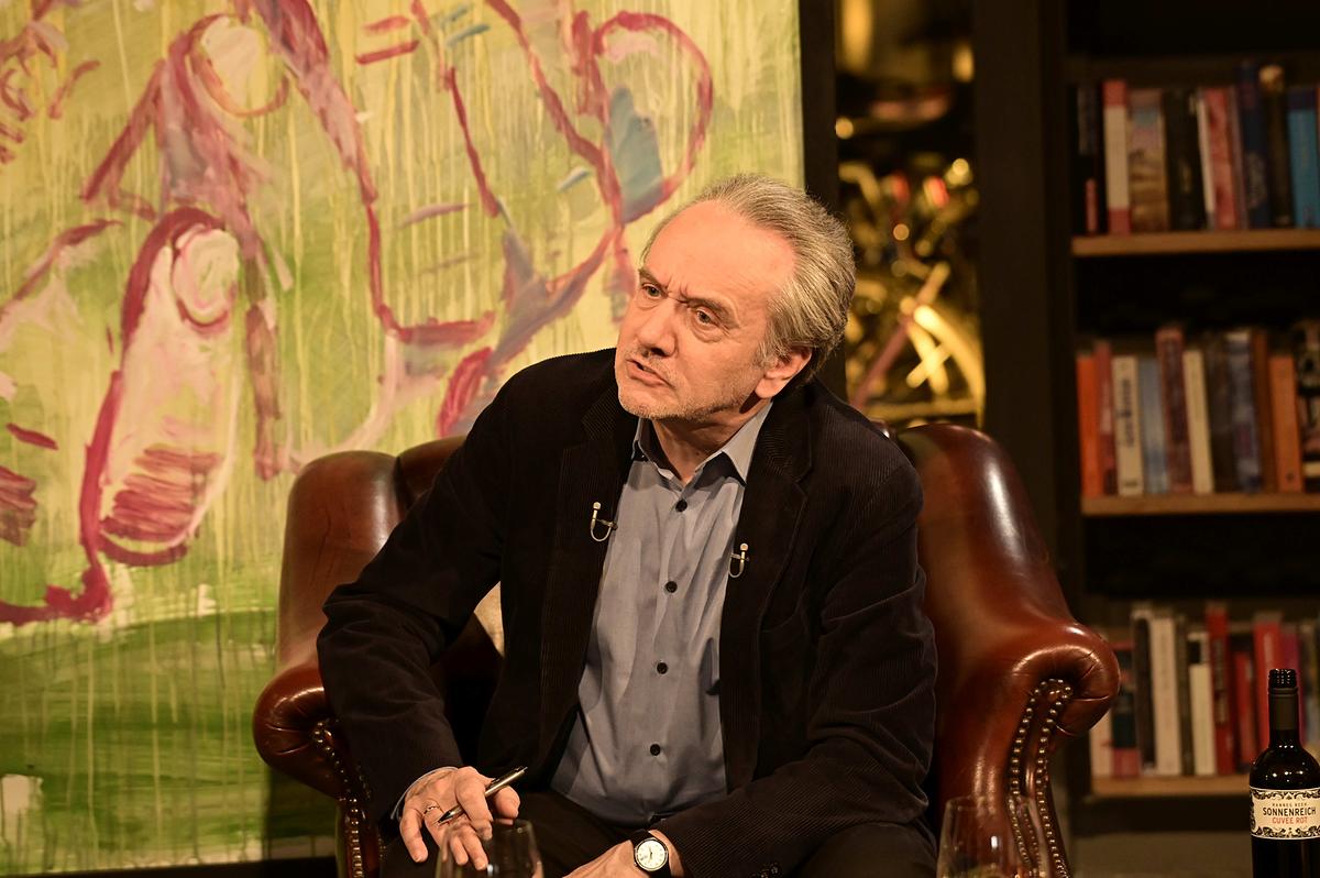© ORF_ORF III_Peter Meierhofer Heinz Sichrovsky moderiert ‚erLesen‘ seit der ersten Stunde