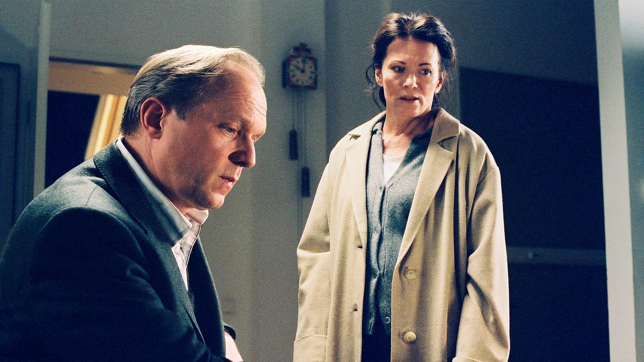© ORF/Constantin Film/Stephanie Kulbach Rosa Roth - Der Tag wird kommen (2/3): Ulrich Tukur (Peter Nikolai), Iris Berben (Rosa Roth)