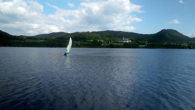 Längsee mit Segelboot