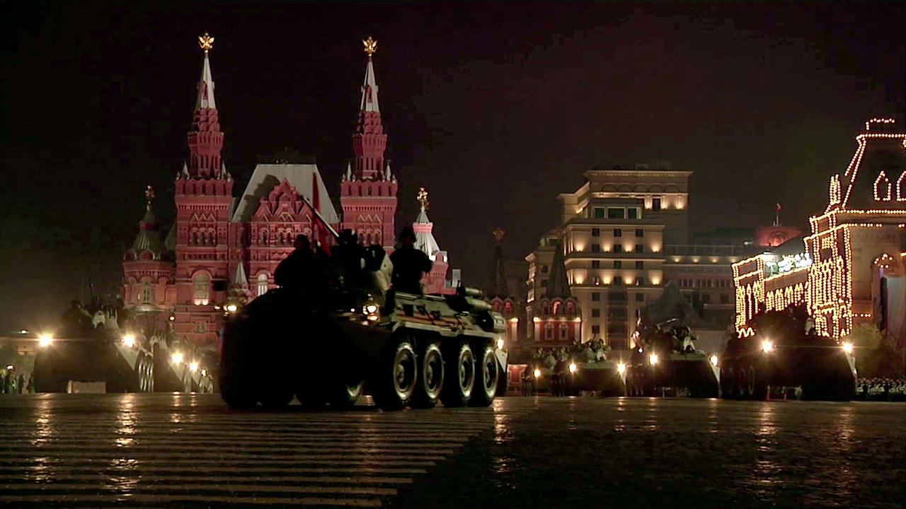 Säbelrasseln auf dem Roten Platz: 2014 probt die russische Armee für die Parade zum Jahrestag des Siegs im Zweiten Weltkrieg