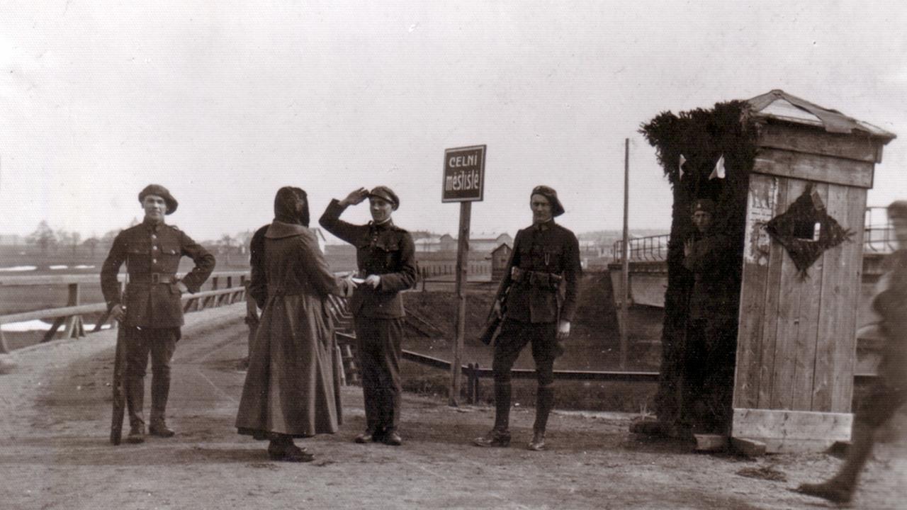 Grenzübergang Gmünd-Ceske-Velenice um 1920.