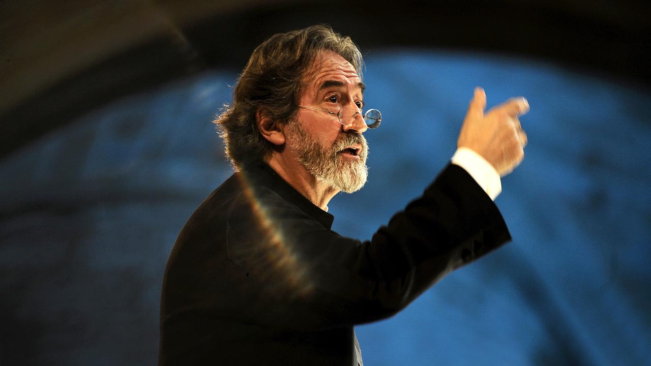 Im Bild: Dirigent Jordi Savall dirigiert.